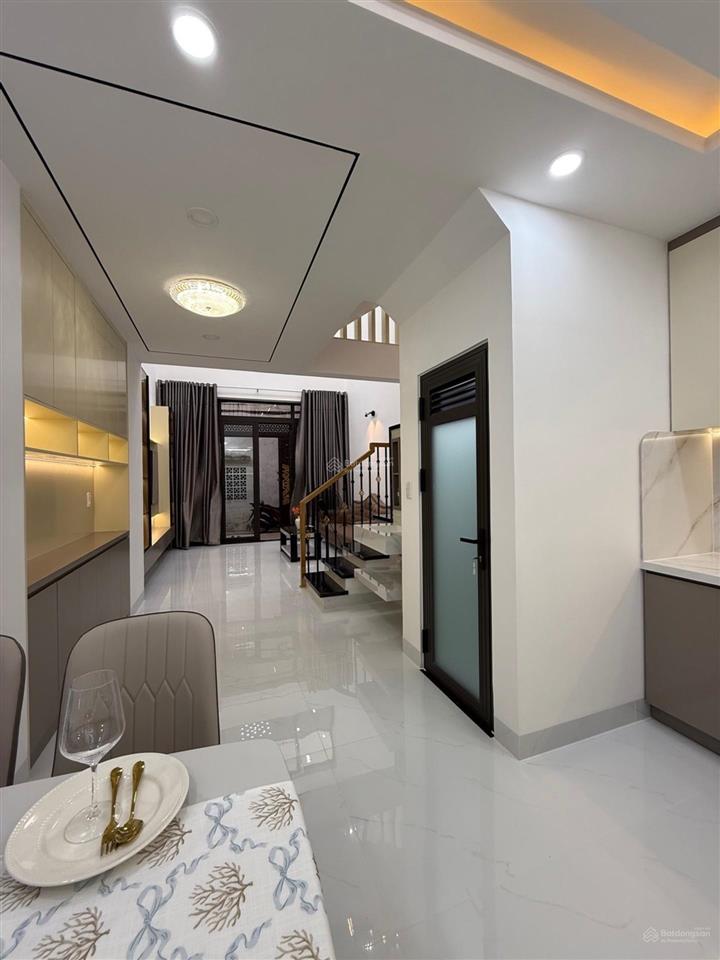 Tân bình  nhà đẹp 5 tầng  gần trường chinh  nguyễn phúc chu  chỉ 8,05 tỷ tl