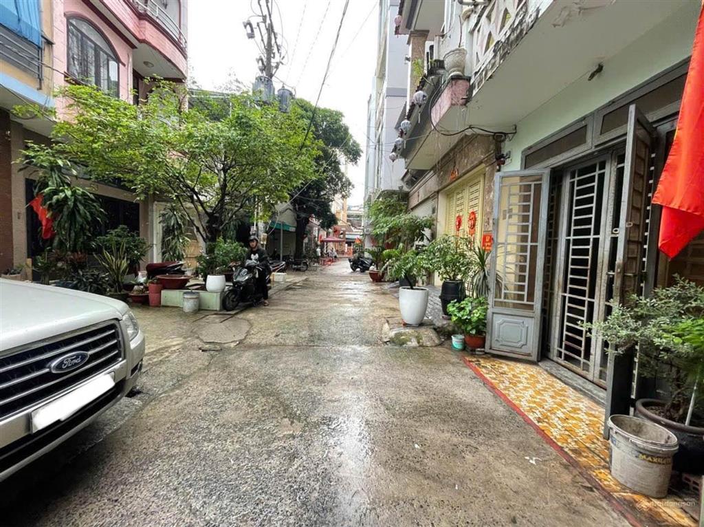 Giảm sốc 8,69 tỷ đất 70m cmt8 hẻm ô tô quay đầu hiếm tân bình