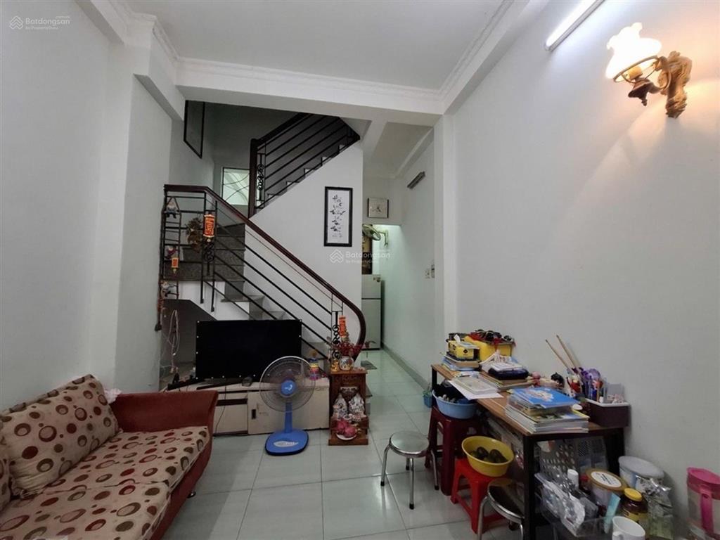 Định cư bán gấp nhà 4 tầng 5pn hxh lý thường kiệt  tân bình chỉ 5,2 tỷ tl