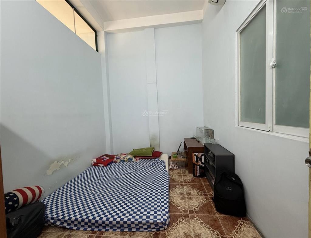 Nhà 3 tầng, 4pn, ngang 4,35m hẻm xe hơi rộng, ngay sau căn mt, gần phạm văn hai, cmt8. giá 8,45 tỷ