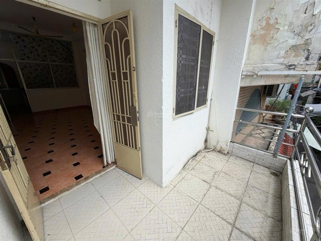 Nhà 3 tầng, 42m2, 4pn hẻm xe hơi cmt8, ngã tư bảy hiền, phạm văn hai, bành văn trân. 6,8 tỷ