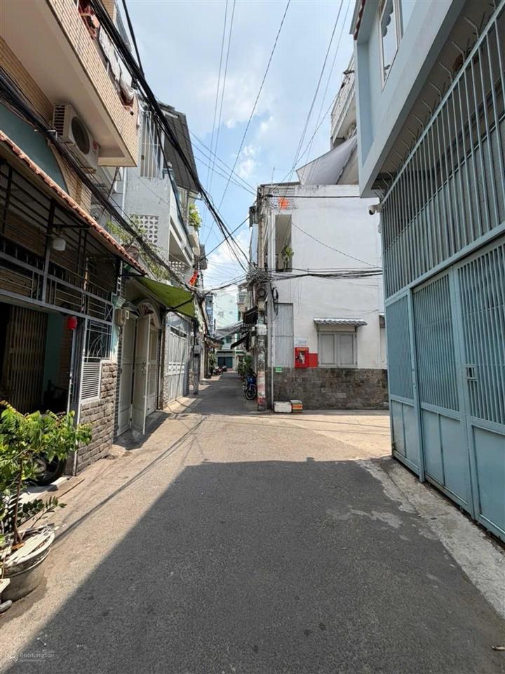 Nhà 3 tầng, 42m2, 4pn hẻm xe hơi cmt8, ngã tư bảy hiền, phạm văn hai, bành văn trân. 6,8 tỷ
