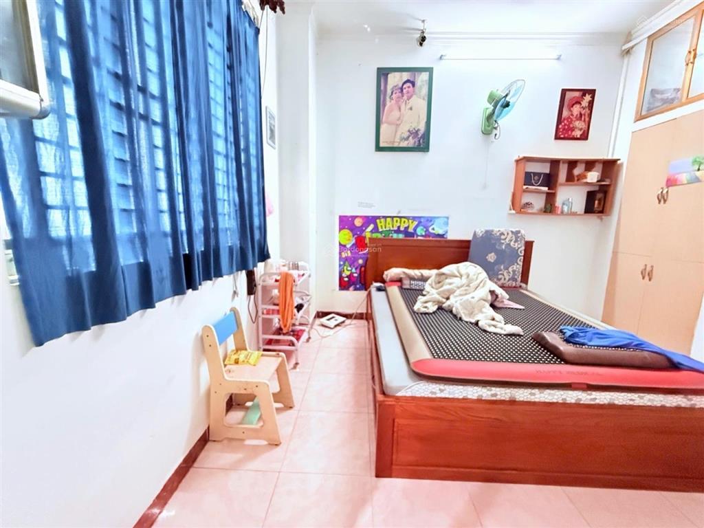 6,1 tỷ 62m2 nhà 3 tầng 4pn ngay trường chinh, đồng đen, bàu cát, nguyễn hồng đào