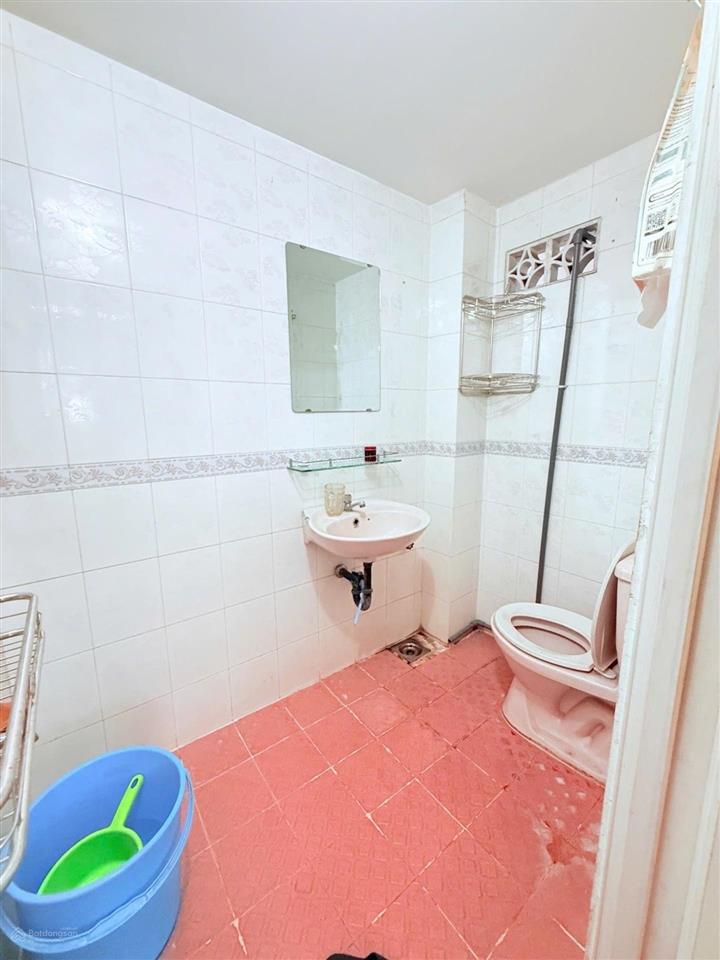 6,1 tỷ 62m2 nhà 3 tầng 4pn ngay trường chinh, đồng đen, bàu cát, nguyễn hồng đào