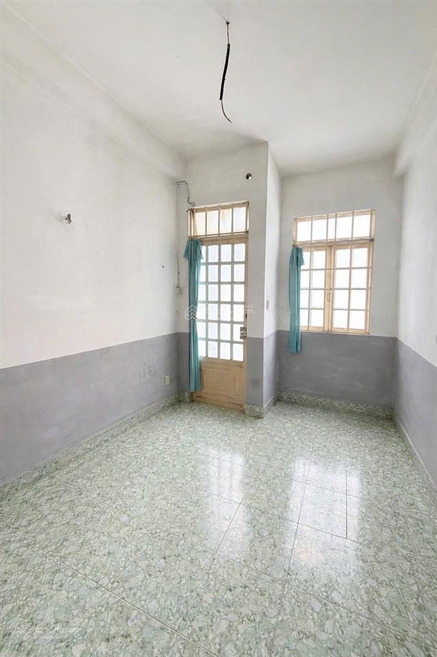 Cmt8tân bình nhà 5 tầng hxh trước sau gần 200m sd 6pn. giá 8,4 tỷ còn tl