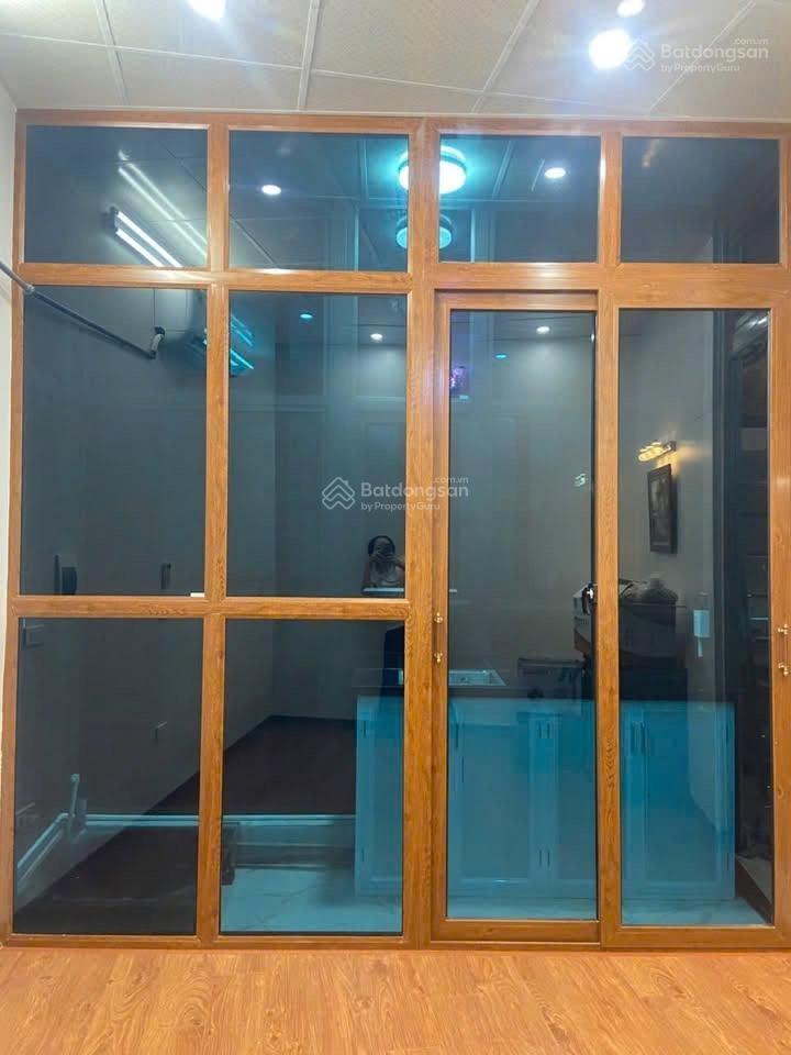 Cho thuê nhà nguyên căn ngõ thổ quan. nhà mới tinh, full nội thất tinh tế, đẹp từng chi tiết.
