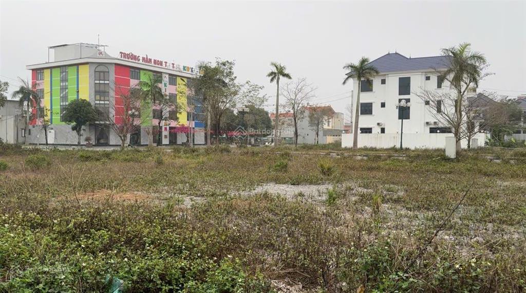 Chính chủ bán 300m2 đất siêu đẹp trung tâm nga sơn 35tr xxx/m2