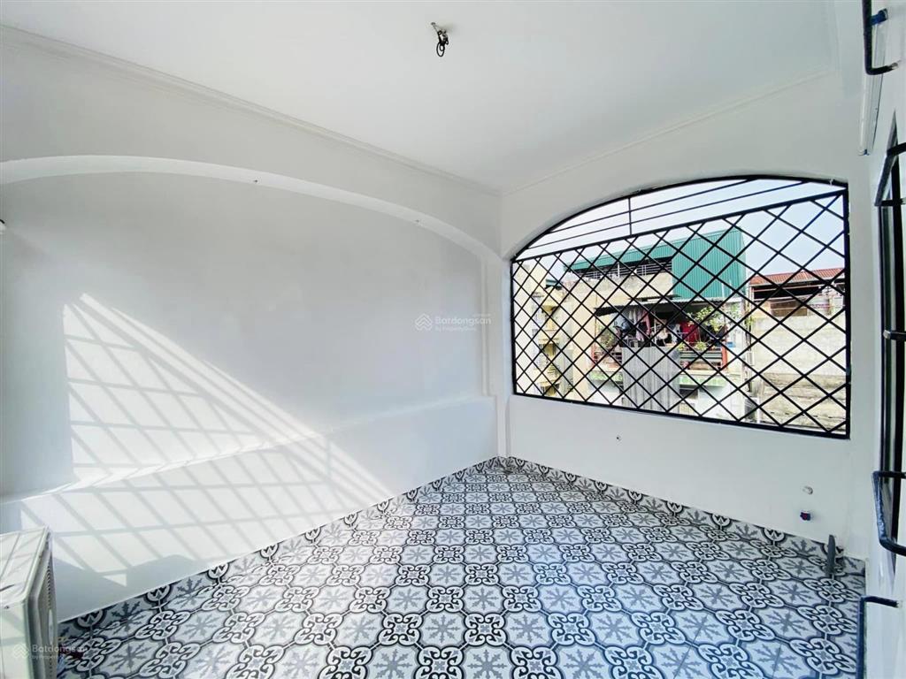 Bán nhà định công dt 50m2 x 5t, giá 11.8 tỷ, ngõ oto,kinh doanh, gần phố, sđcc