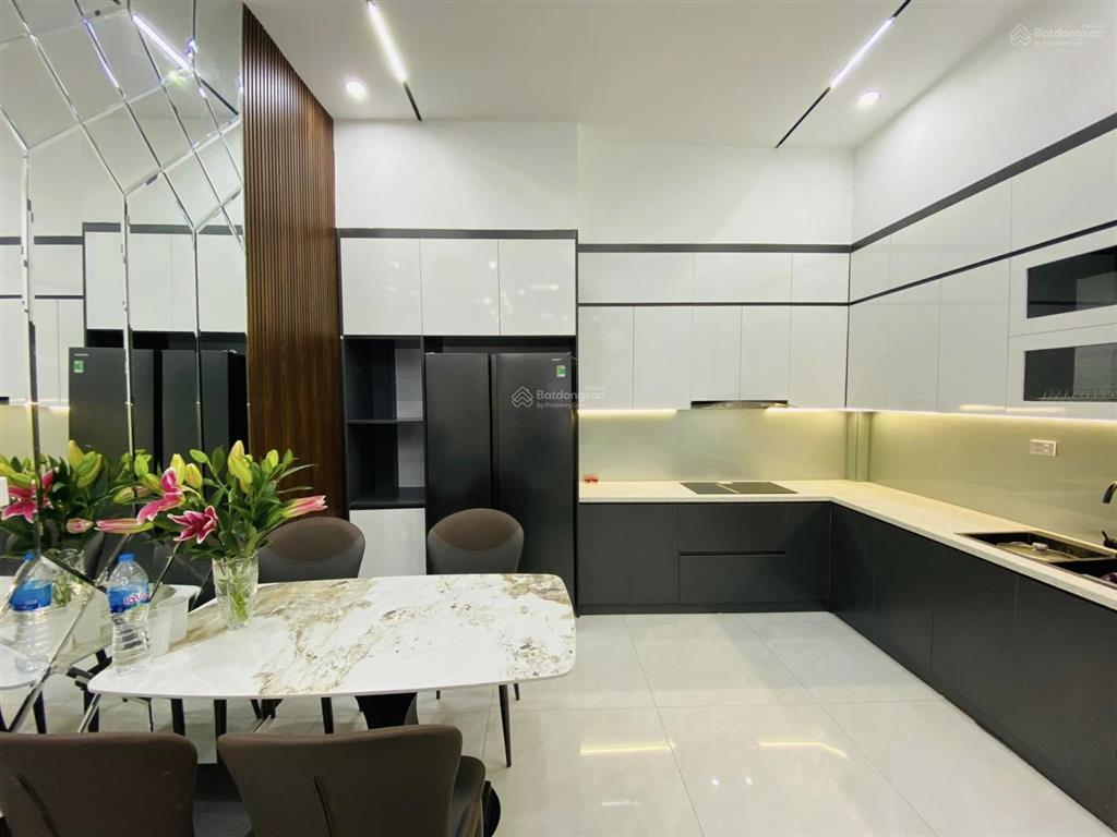 Bán nhà định công dt 50m2 x 5t, giá 11.8 tỷ, ngõ oto,kinh doanh, gần phố, sđcc