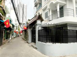 Bán chdv 4 tầng  dt (5.5x19)m  hẻm xe hơi huỳnh tấn phát quận 7  chỉ 8,5 tỷ hiện trạng 4 tầng