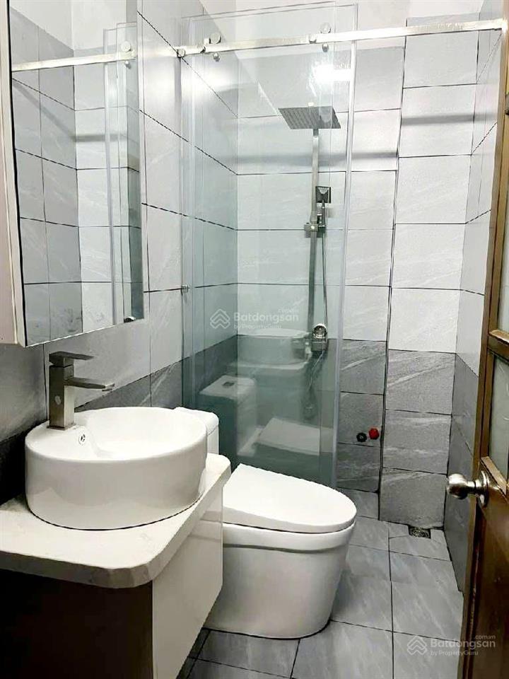 Bán nhà đẹp 3 tầng 4mx15m  xe hơi đỗ cửa  huỳnh tấn phát  chỉ hơn 8ty xíu mô tả 1 trệt