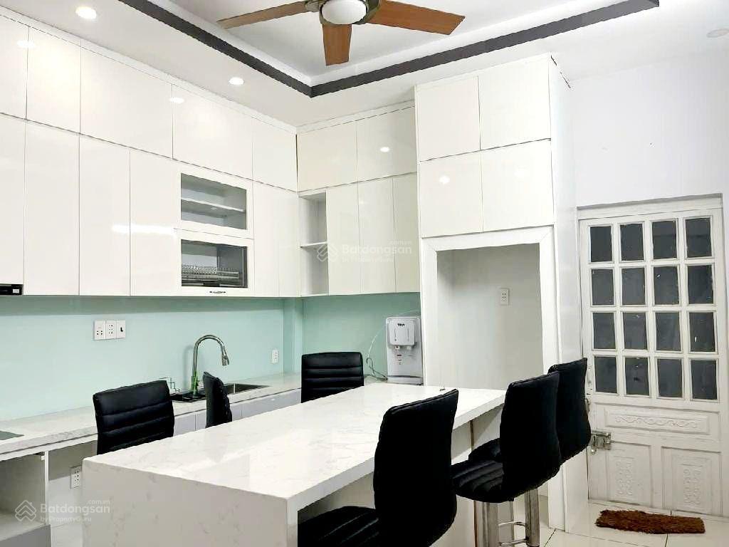 Bán nhà đẹp 3 tầng 4mx15m  xe hơi đỗ cửa  huỳnh tấn phát  chỉ hơn 8ty xíu mô tả 1 trệt