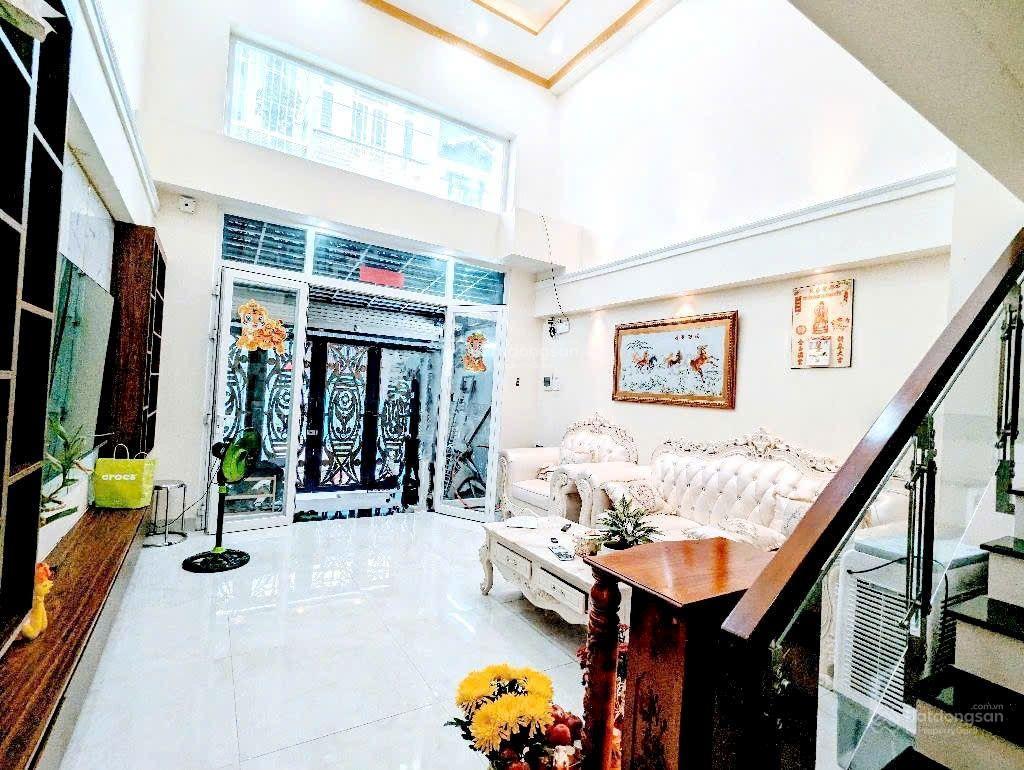 Bán nhà đẹp 3 tầng 4,6x16 xe hơi ngủ nhà, 20m ra phạm hữu lầu quận 7, chỉ hơn 7ty. kết cấu