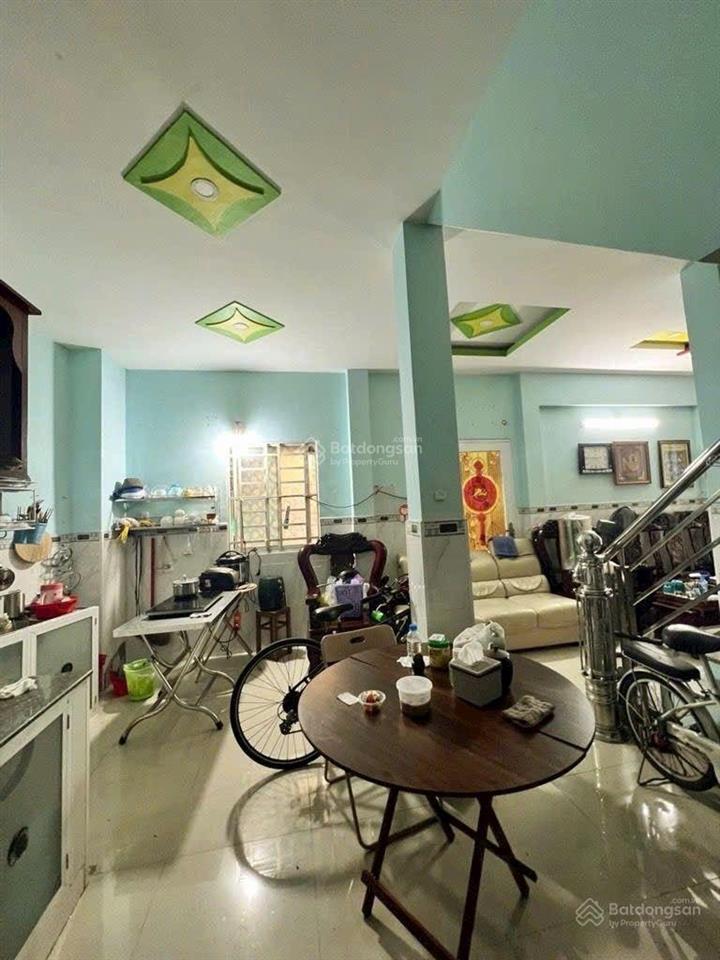Bán nhà quận 7 trần xuân soan , dt 50m2 ,chỉ 5ty2, shr, hẻm 3m, kế kiểu đàm. kết cấu  3 phòng