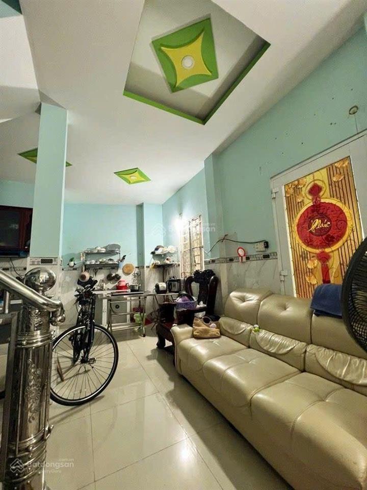 Bán nhà quận 7 trần xuân soan , dt 50m2 ,chỉ 5ty2, shr, hẻm 3m, kế kiểu đàm. kết cấu  3 phòng
