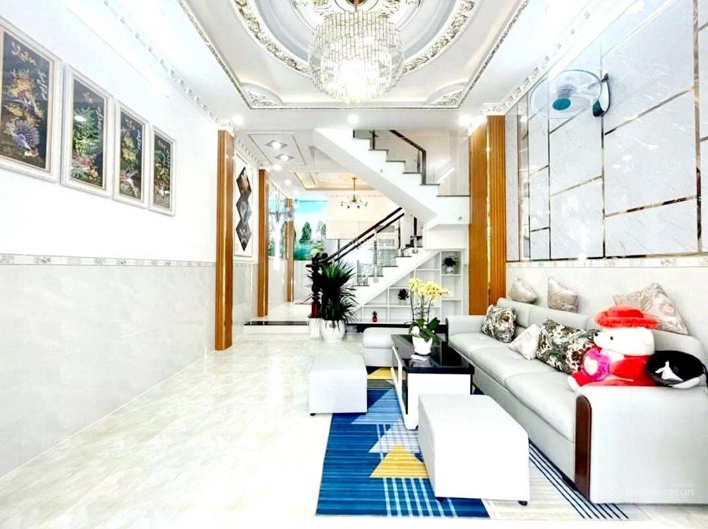 Bán nhà mới 3 tầng  xe hơi đỗ cửa  50m2  sát pmh  200m ra mặt tiền huỳnh tấn phát  chỉ 5,5 tỷ