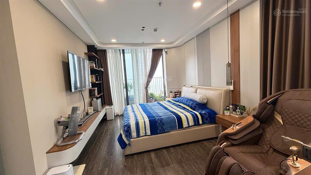 Cho thuê chcc han jardin  n01t7 ngoại giao đoàn, 4pn, full nội thất, view hồ tây.  0815 489 ***