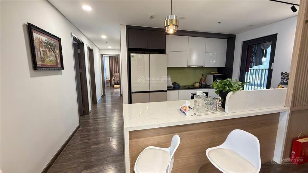 Cho thuê chcc han jardin  n01t7 ngoại giao đoàn, 4pn, full nội thất, view hồ tây.  0815 489 ***