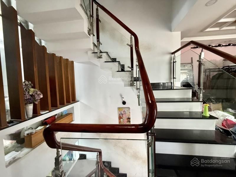 Bán nhà đường nguyễn duy trinh, bình trưng đông, q2. hxh, 62 m2 (10m x 6m), shr, chính chủ  6 tỷ