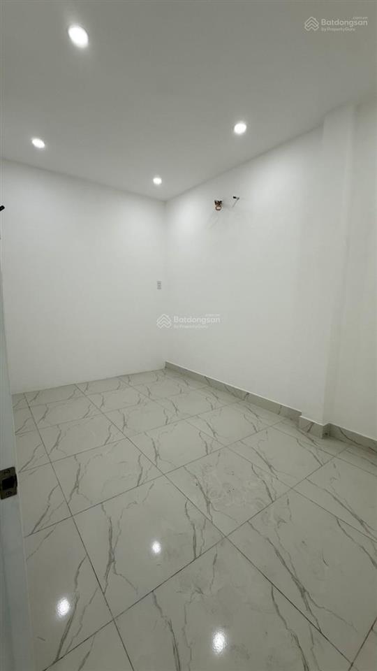 Bán nhà đường trương văn thành, phường hiệp phú, quận 9. hxh  60 m2  shr chính chủ, 3.8 tỷ