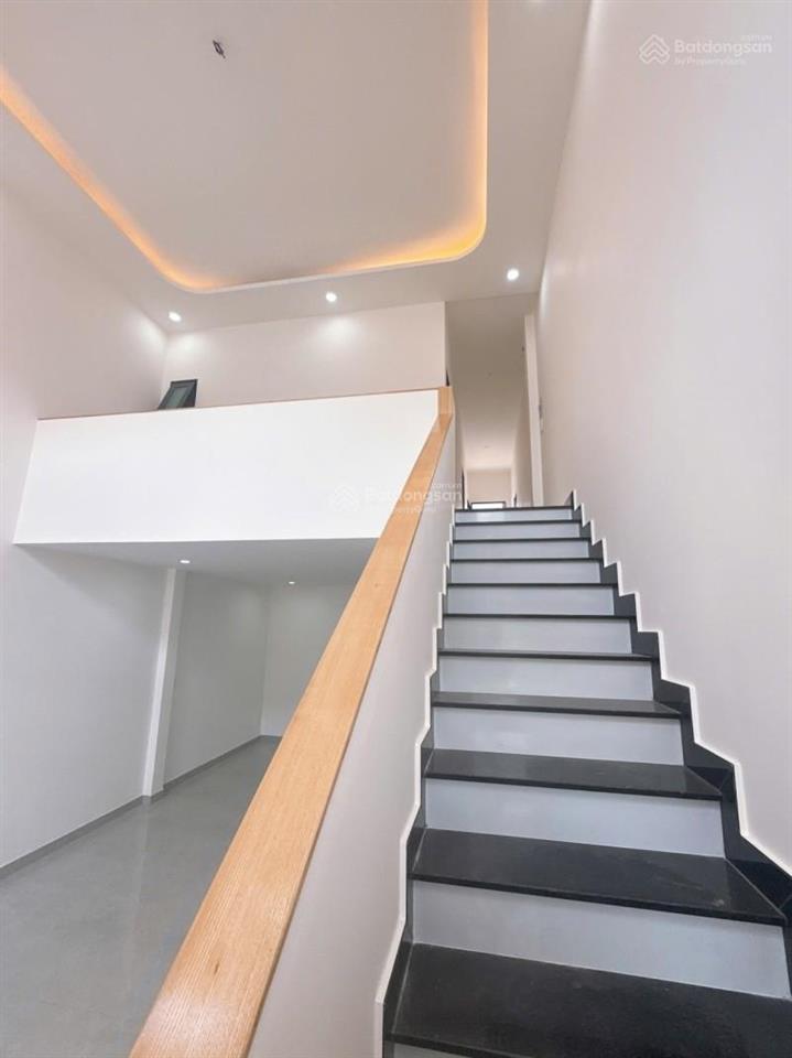 Bán nhà đường trần thị điệu, phước long b, q9. hxh, 82m2 (5 x 16), sổ hồng riêng, chính chủ  6 tỷ