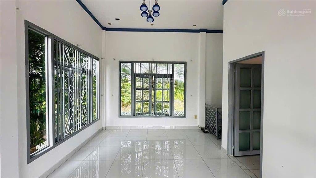Bán nhà lô góc 3 mặt tiền kinh doanh, đường lã xuân oai, tăng nhơn phú a, q9. dt 100m2  chỉ 4.7 tỷ