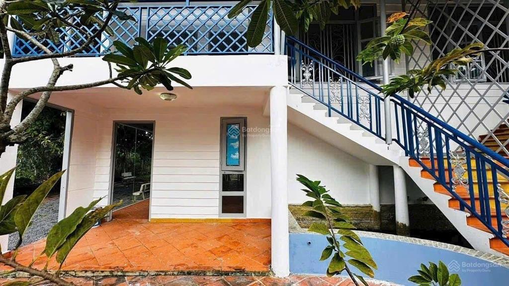 Bán nhà lô góc 3 mặt tiền kinh doanh, đường lã xuân oai, tăng nhơn phú a, q9. dt 100m2  chỉ 4.7 tỷ