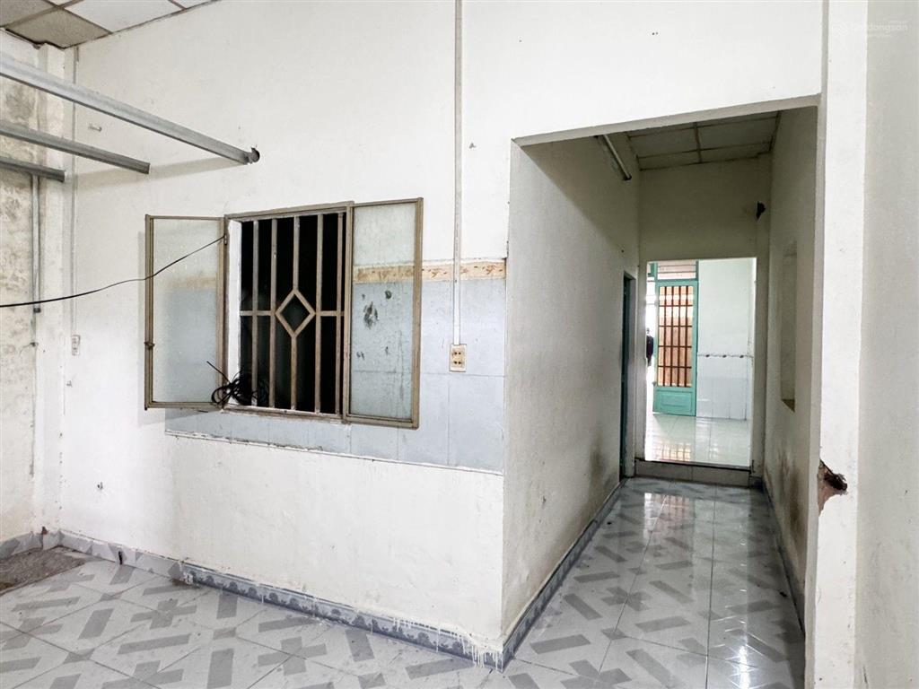 Bán đất tặng nhà hẻm 822 đường nguyễn duy trinh, phường phú hữu, quận 9. dt 94m2  shr chỉ 6 tỷ.