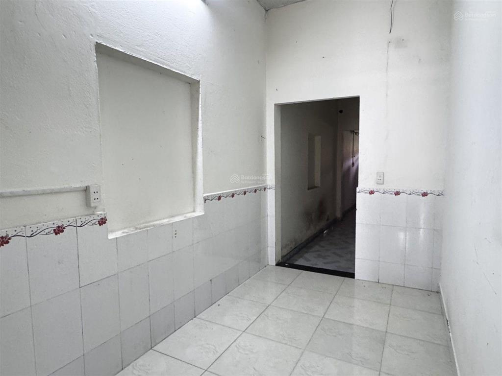 Bán đất tặng nhà hẻm 822 đường nguyễn duy trinh, phường phú hữu, quận 9. dt 94m2  shr chỉ 6 tỷ.