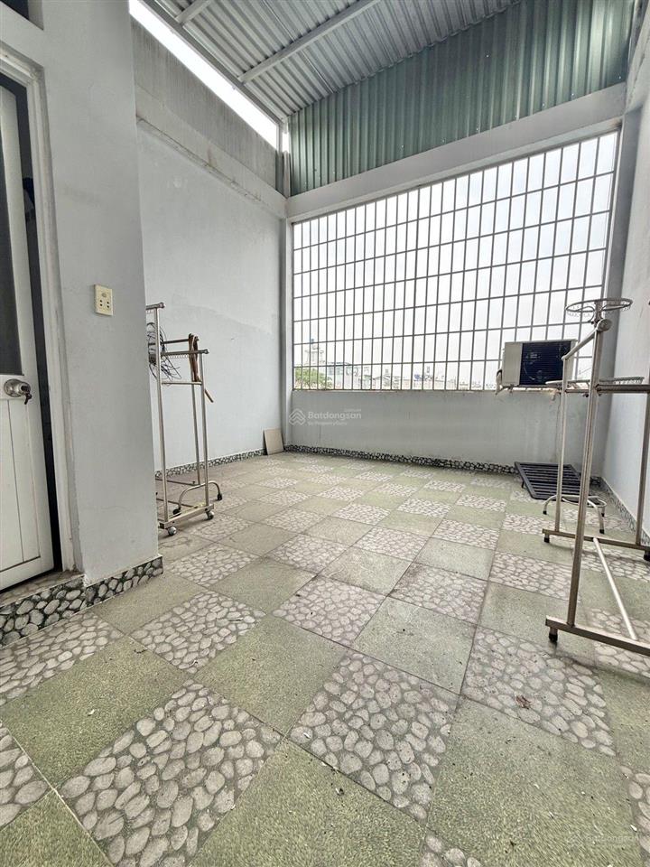 Bán nhà đường võ văn hát, phường long trường, quận 9. diện tích 90m2 (4.5m x 20m), shr  chỉ 6.6 tỷ