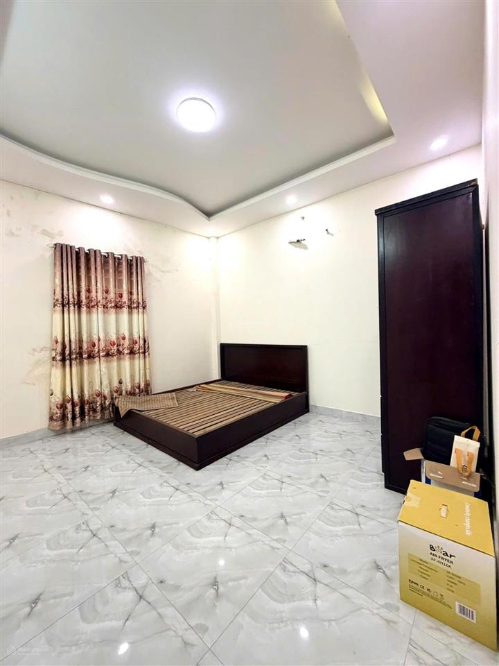 Bán nhà đường lã xuân oai, long trường, quận 9. dt 70m2, shr chỉ 4.5 tỷ