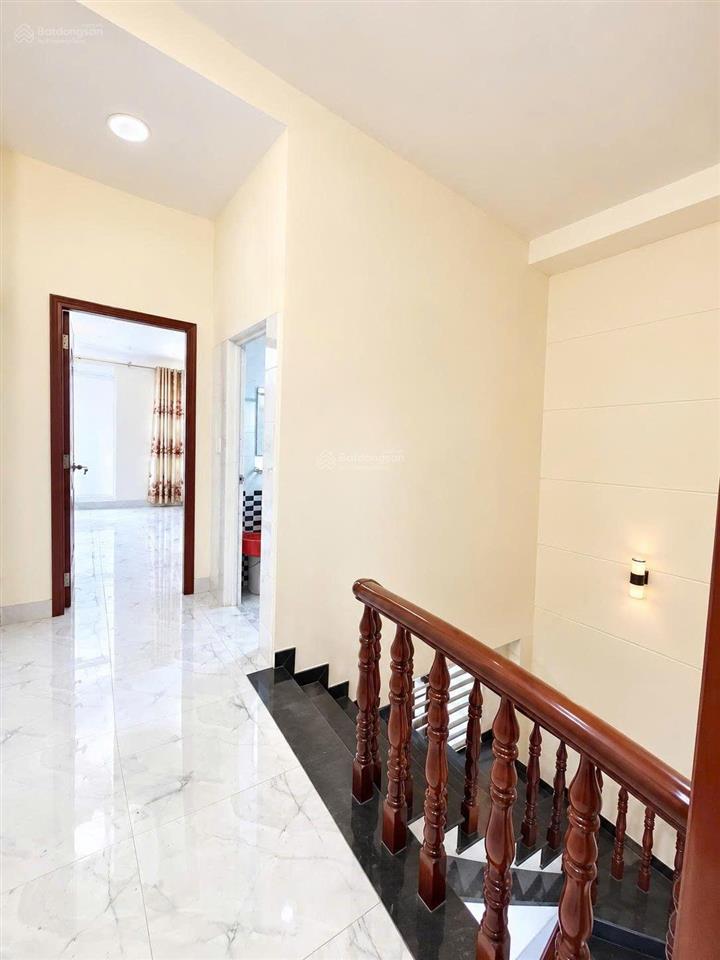 Bán nhà đường lã xuân oai, long trường, quận 9. dt 70m2, shr chỉ 4.5 tỷ