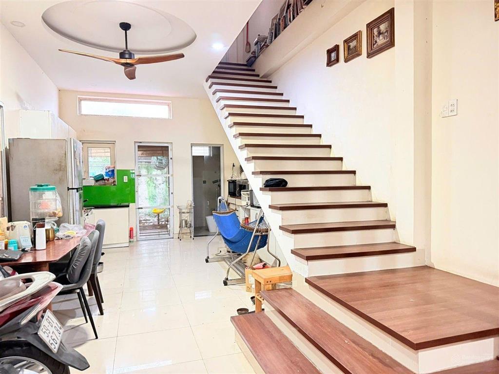 Bán nhà đường nguyễn duy trinh, bình trưng tây, quận 2. dt 109m2 (5.6m x 22m) shr  chỉ 7 tỷ