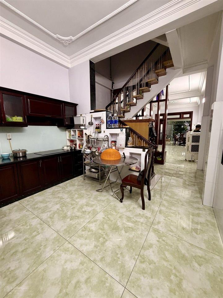 Bán nhà đường nguyễn duy trinh, bình trưng tây, quận 2. diện tích 106m2 (5m x 20.5m) shr  9.9 tỷ