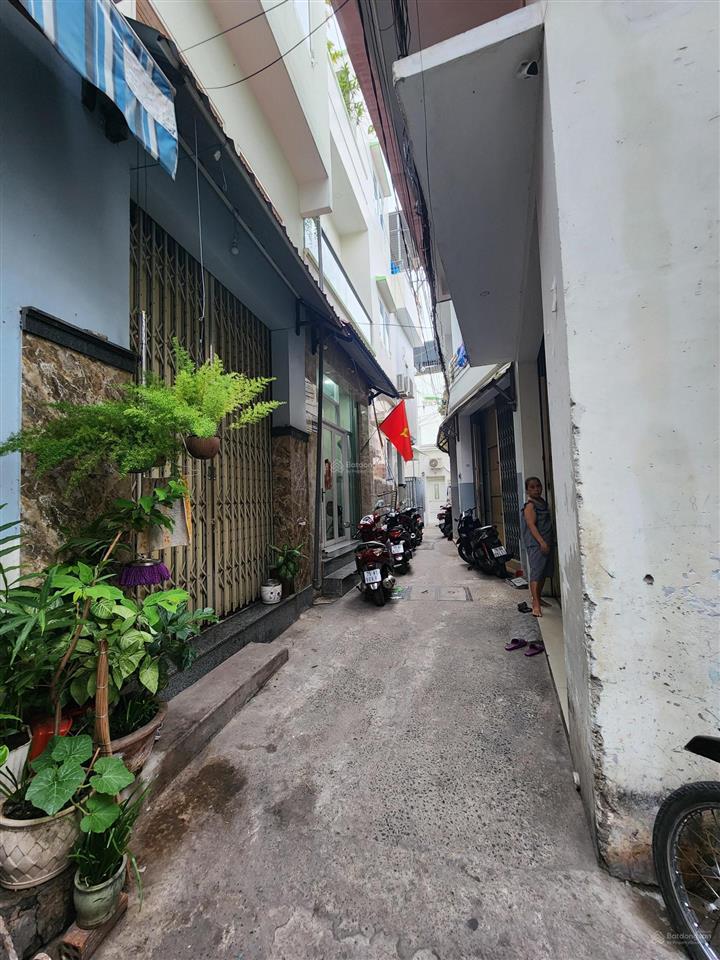 Với 4 tỷ 799 hãy mua ngay dãy 4 căn nhà liền kề hẻm nguyễn trãi  trung tâm tp nha trang