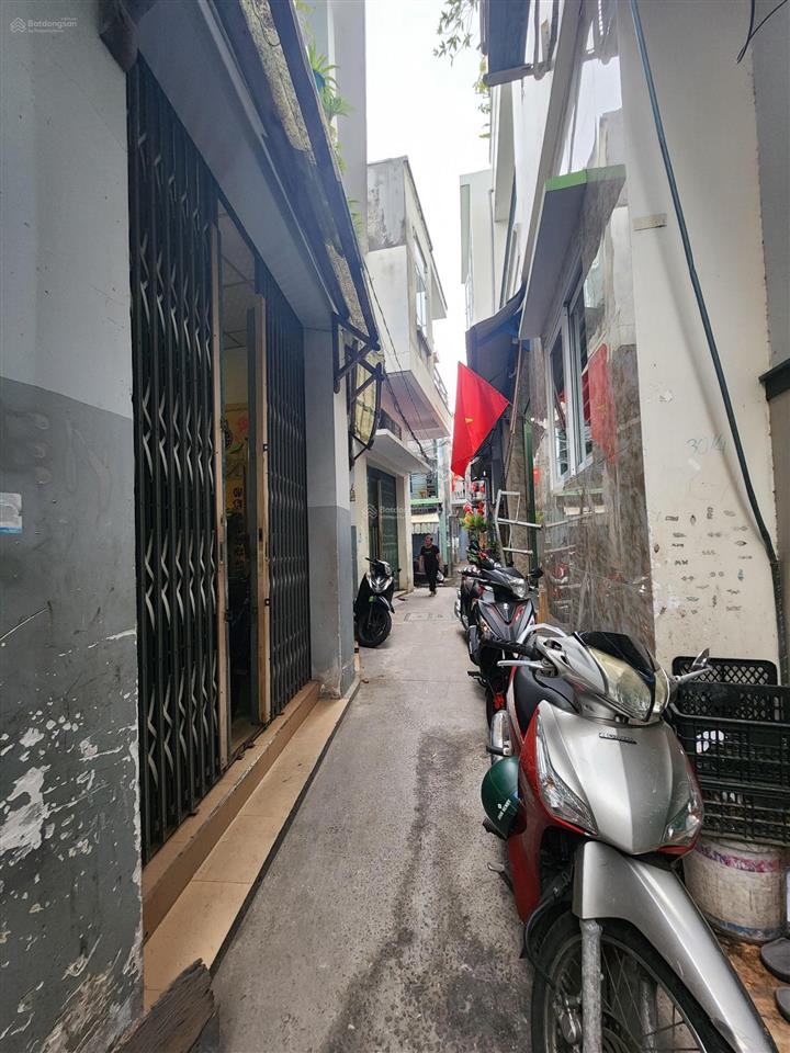 Với 4 tỷ 799 hãy mua ngay dãy 4 căn nhà liền kề hẻm nguyễn trãi  trung tâm tp nha trang