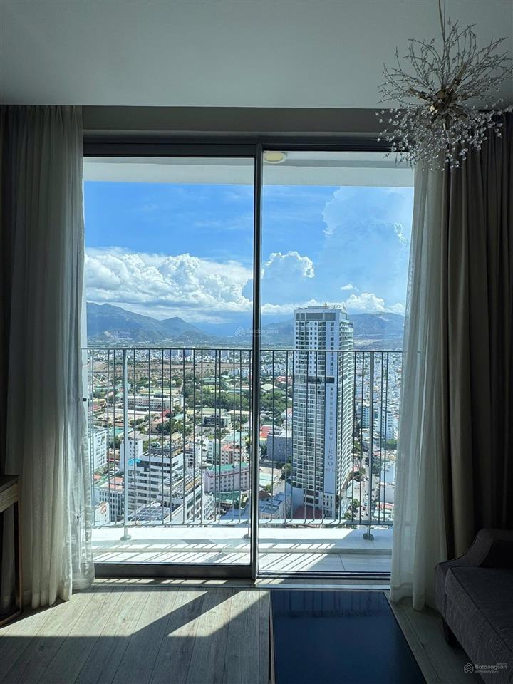 Căn hộ cao cấp panorama tầng cao view phố giá bán 2 tỷ 1