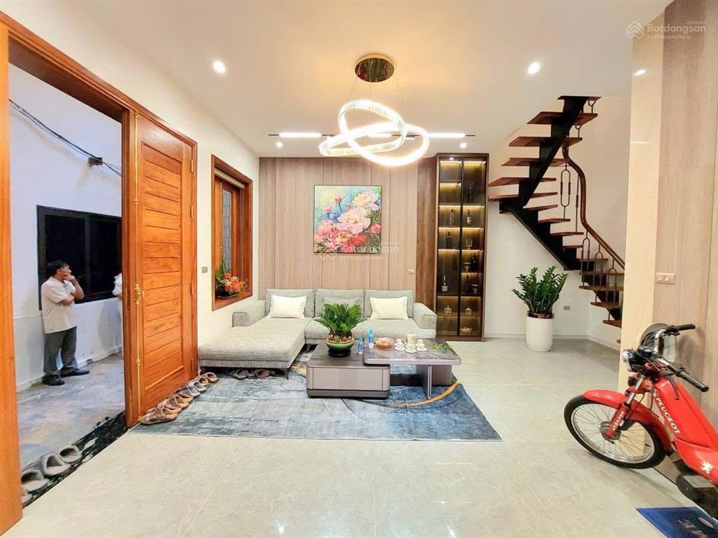 Siêu hiếm hai bà trưng  bạch mai nhà đẹp ở ngay  ngõ nông  gần phố 6t thang máy, mt 6.3m. 14.38