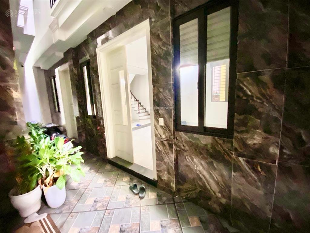 Thang máy riêng  ô tô 30m  nhà mới đẹp long lanh trung kính 40m  15,5 tỷ