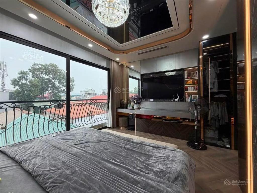 Nhà lô góc thang máy hai bà trưng | 50m ra lò đúc | giảm 1 tỷ còn 25 tỷ