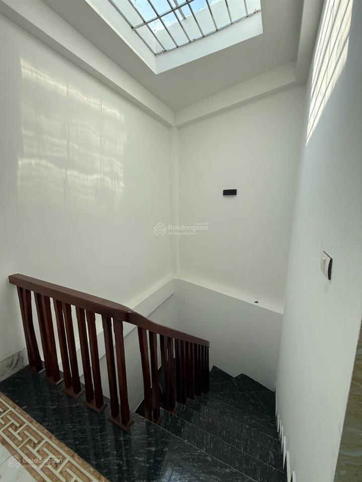 Đội nhân  ba đình  6 tầng thang máy  ô tô đỗ cửa  nhà mới đẹp  18.5 tỷ