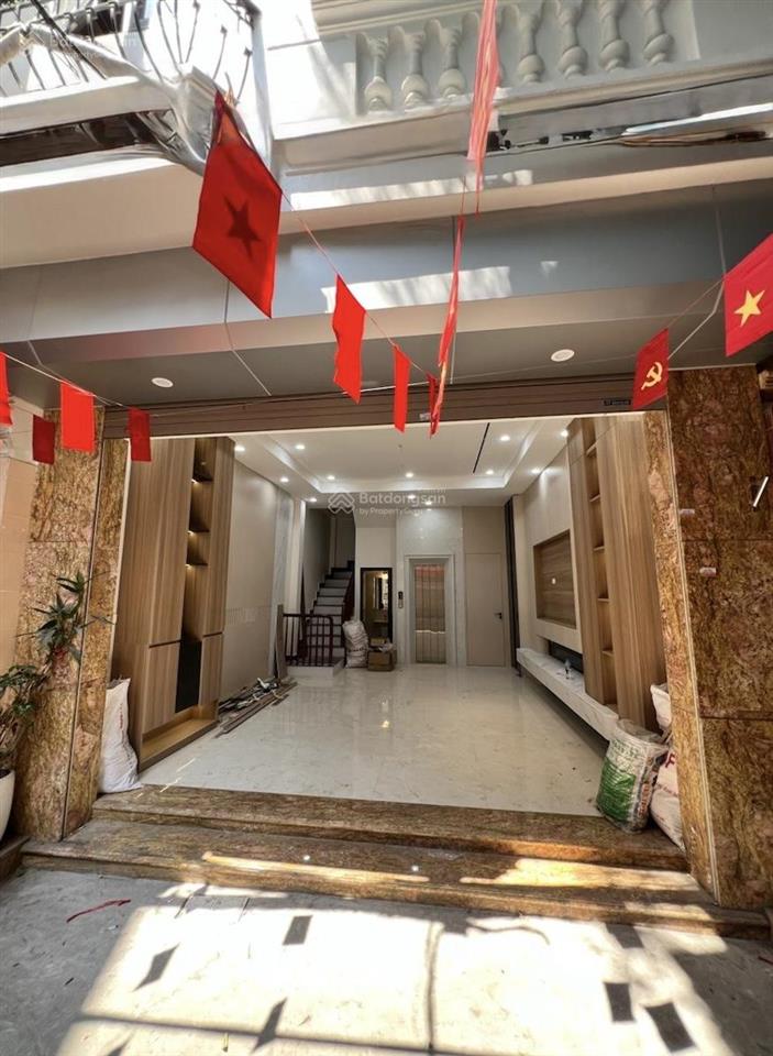 Nhà đẹp ngõ quan thổ 40m²  thang máy  30m ra phố  vừa ở vừa kinh doanh  ngõ rộng