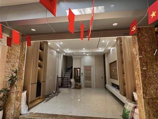 Nhà đẹp ngõ quan thổ 40m²  thang máy  30m ra phố  vừa ở vừa kinh doanh  ngõ rộng
