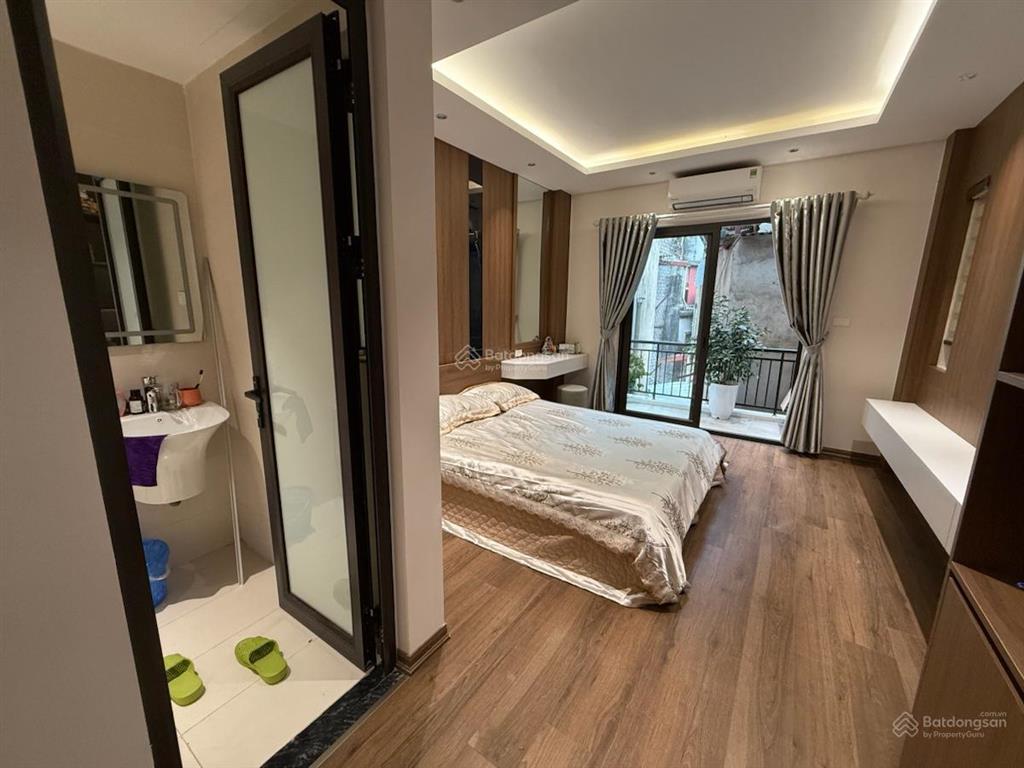 30m ra phố cát linh  6 tầng thang máy  nhà mới đẹp  căn góc  chỉ 13.8 tỷ