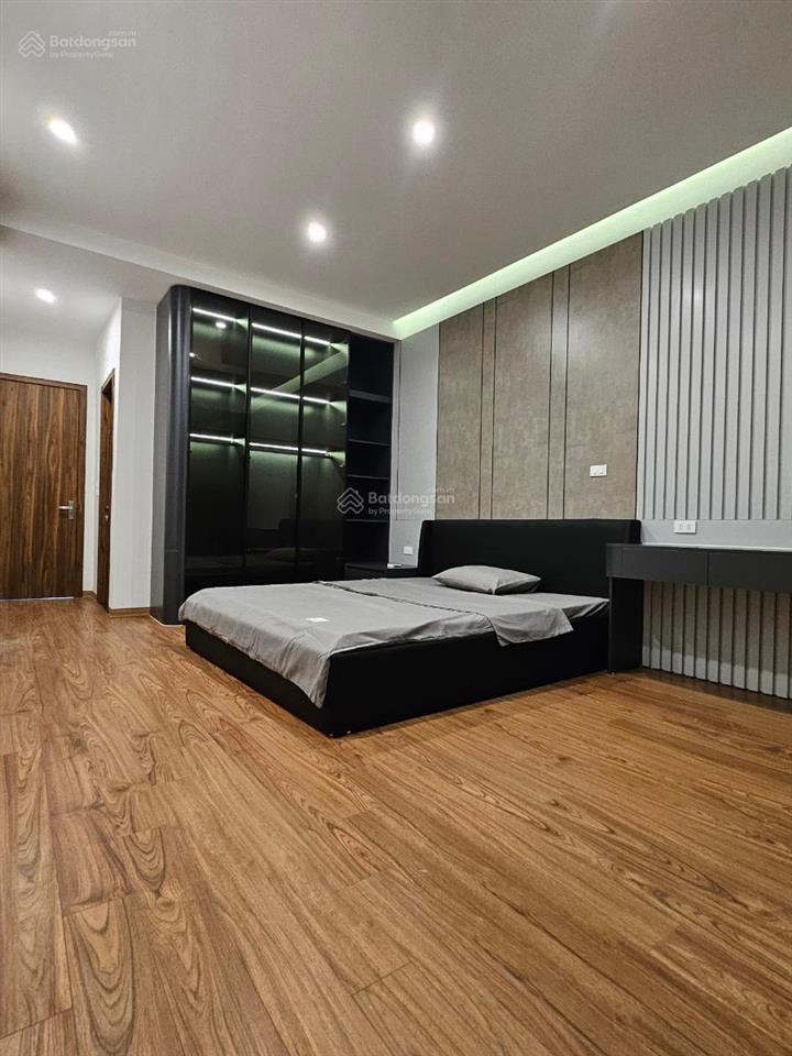 Mặt ngõ trung liệt  tt đống đa  68m2 x 6 tầng  thang máy  oto vào nhà  full nội thất 25.xty