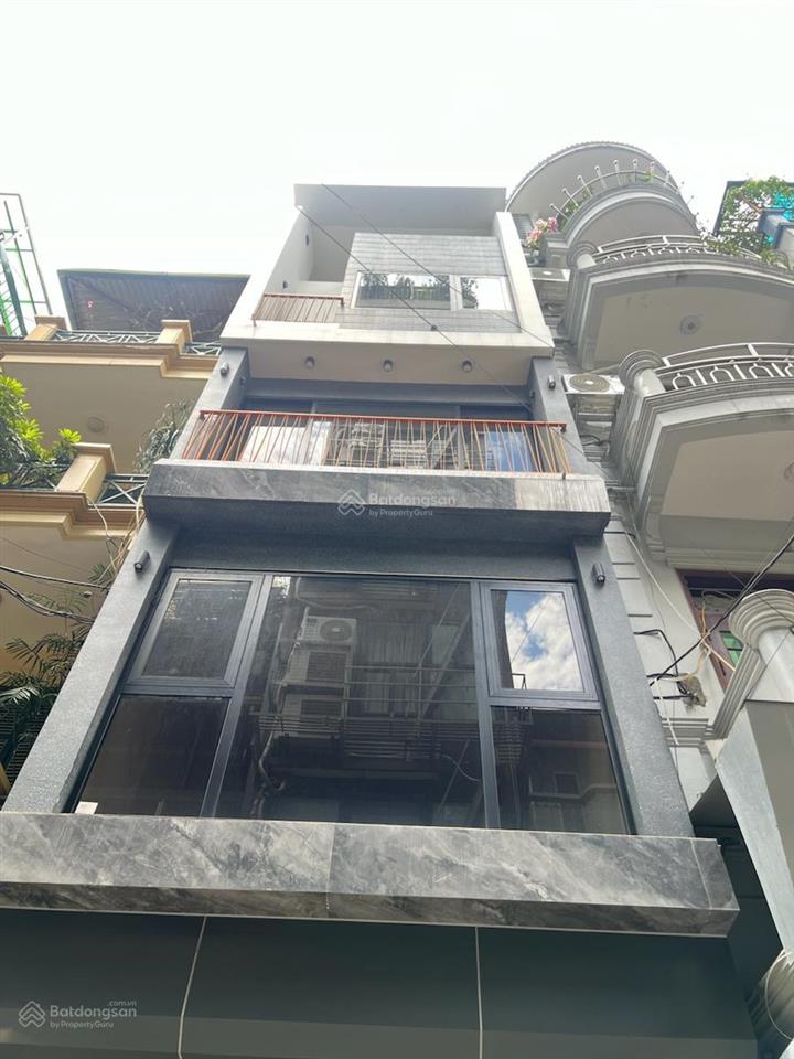 Sát phố ô chợ dừa, trung tâm đống đa, 60,1m2 x 5 tầng, thang máy, nhà mặt phố vừa ở vừa kinh doanh.