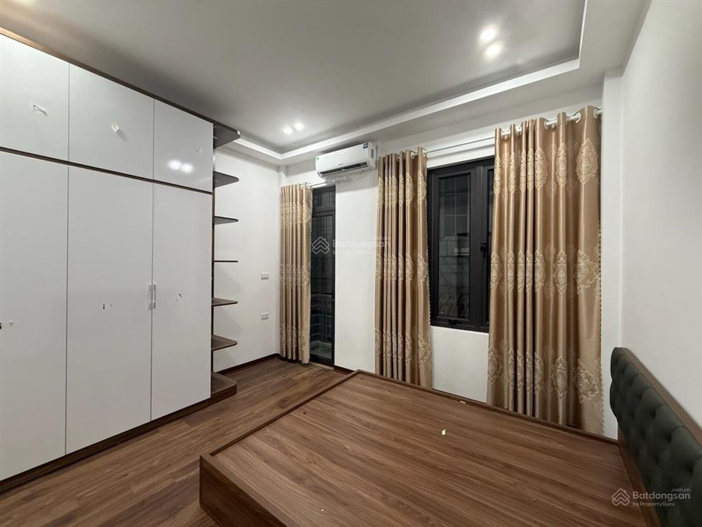 Hoàng ngân  10m ô tô tránh  6 tầng  6 phòng ngủ  nhà đẹp chỉ 12.5 tỷ