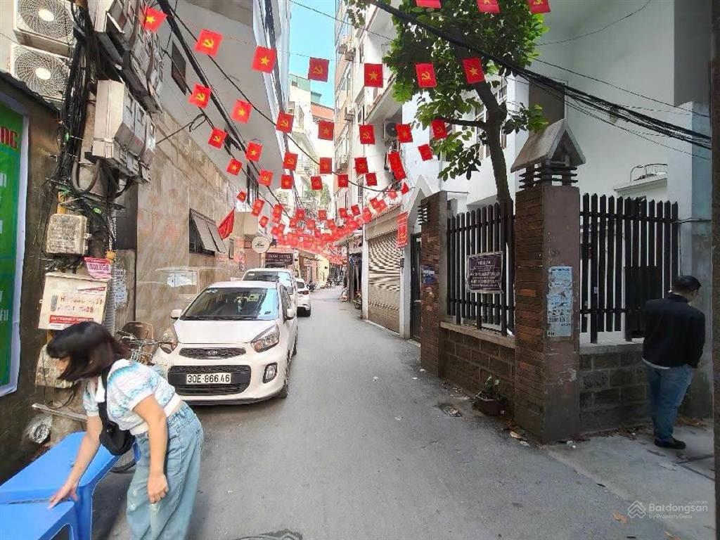 Hoàng ngân  10m ô tô tránh  6 tầng  6 phòng ngủ  nhà đẹp chỉ 12.5 tỷ
