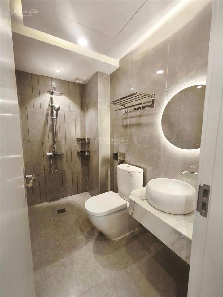 Mặt phố ngay sát xã đàn  5 tầng thang máy  kinh doanh đỉnh  trung tâm đống đa  32.8 tỷ