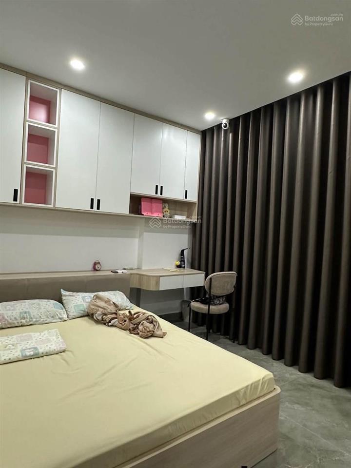 15.5 tỷ sở hữu nhà thang máy gara ô tô trung tâm nguyễn văn cừ  khó tìm căn thứ hai